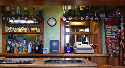 Bar Back Middle Bar.  by Michael Schouten. Published on 09-12-2019